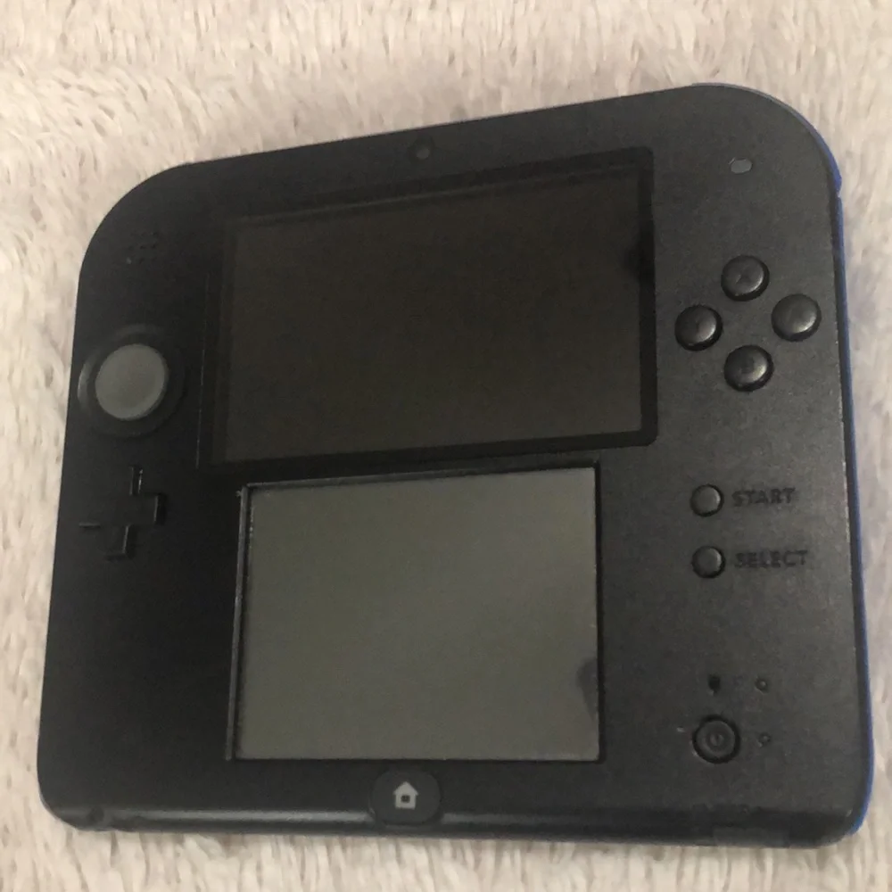 Nintendo 2DS bundle